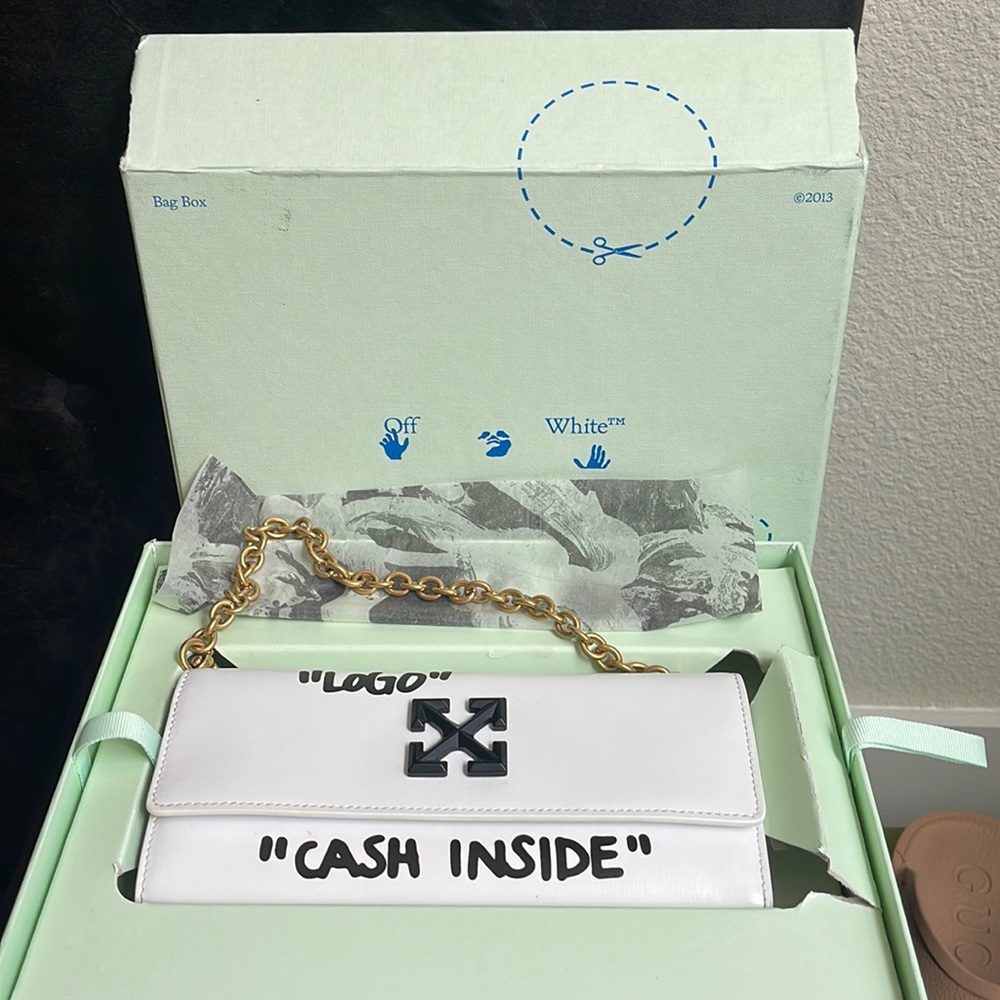 Off-White wallet on chain